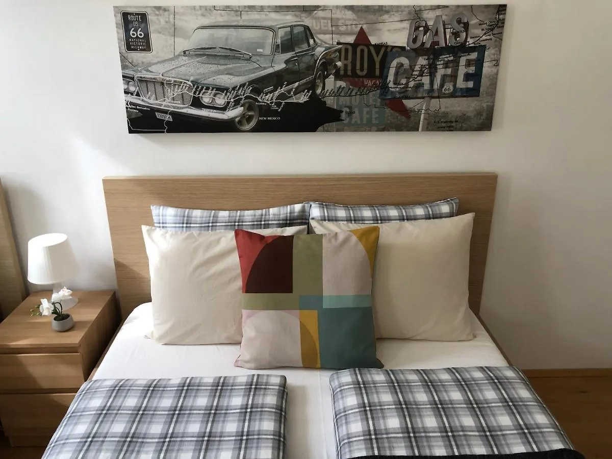 New, Bright Apartment Near The Metro! Wien 0*,  Österreich